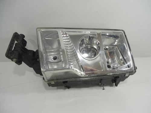 Farol Volvo Fh/fm 04/09 Lado Esquerdo Usado