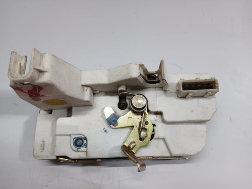Fechadura Porta Traseira Esquerda Peugeot 307 Sw 2003 A 2012