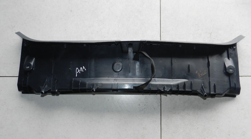Acabamento Painel Traseiro Esquerdo Toyota Corolla 15/17 