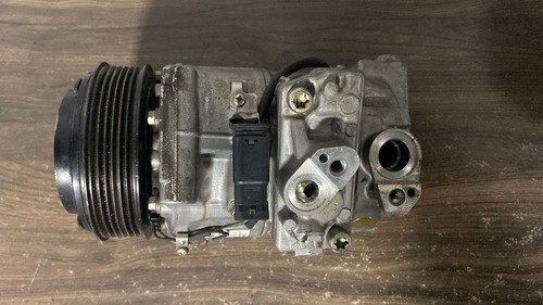 Compressor De Ar Mercedes C180 / C200 2019