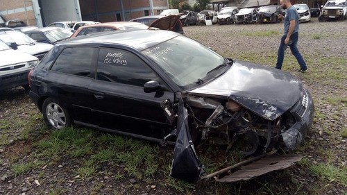 Sucata Audi A3 1.8 Gasolina 2000 Rs Caí Peças