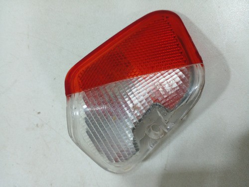 Luz Cortesia Porta Tras. Dir. Fiat Tempra 91/95 7728225 (m)