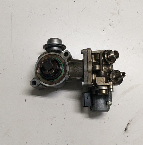 Bomba Alta Pressão Mercedes C200 C180 1.8 09/13 A2710702001