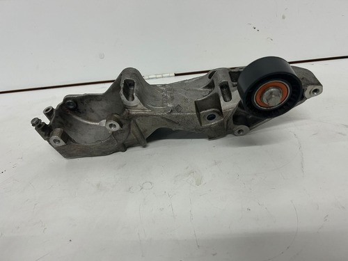 Suporte  Alternador Renault Master 2.3 2017 2018 2019 2020