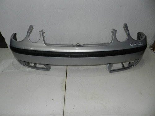 Para-choque Dianteiro Vw Polo 2004 Com Detalhe