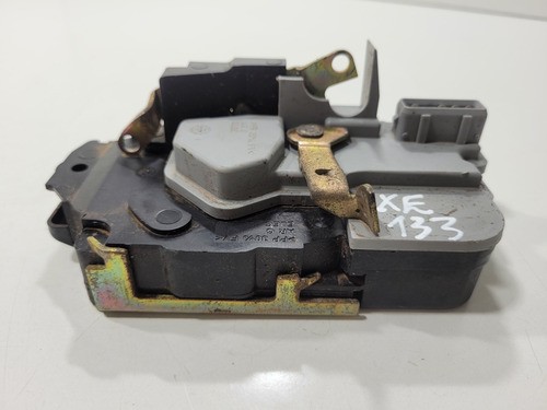 Fechadura Porta Traseira Esquerda Peugeot 206 04/08 (r) E133