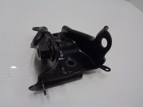 Suporte Do Coxim Motor Fit 1.4 2004 Mecanico 