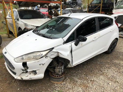 Sucata New Fiesta Hatch 1.6 Power Shift 2016 Retirada Peças 