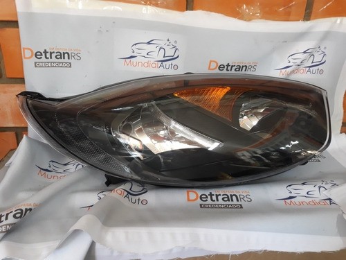 Farol Direito Ford Fiesta Amazon 2010 A 2013 Masc Negra 1777