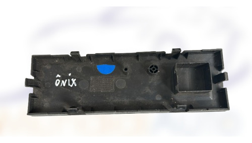 Tampa Moldura Radio Onix Prisma 2013/2019. 23073