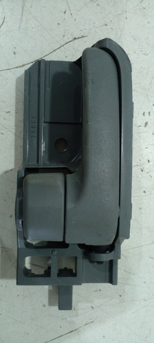 Maçaneta Interna T.d Toyota Hilux 2007/15 (r)