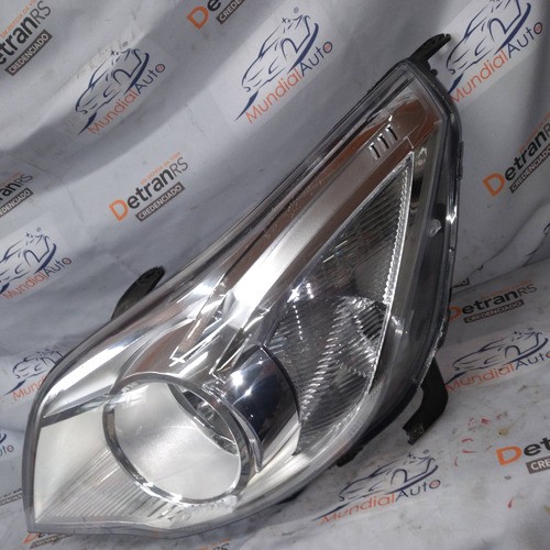 Farol Direito Agile 09/15 Montana 2011/20 Cromado  6202