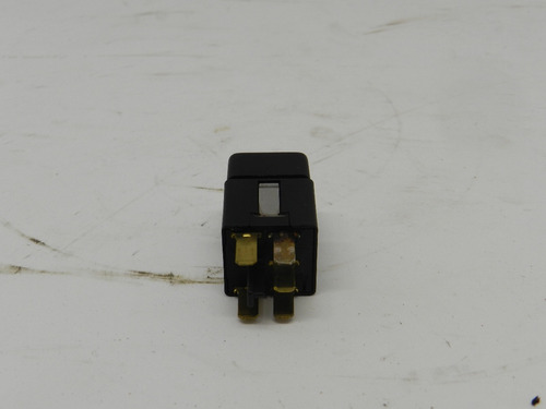 Botão Interruptor Farol Neblina Gm Corsa 94 A 2006 90228200