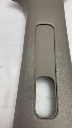 Acabamento Coluna Central Lado Direito Toyota Corolla 98/02