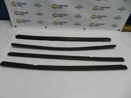 Kit 04 Pestanas Externas Portas Ford Fiesta 4p 1996 A 1999