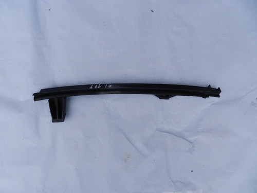 Canaleta Guia Vidro Traseiro Direito Hyundai I30 09/12