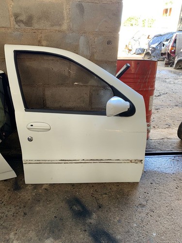 Porta Dianteira L.d Fiat Palio 97/98 Usado