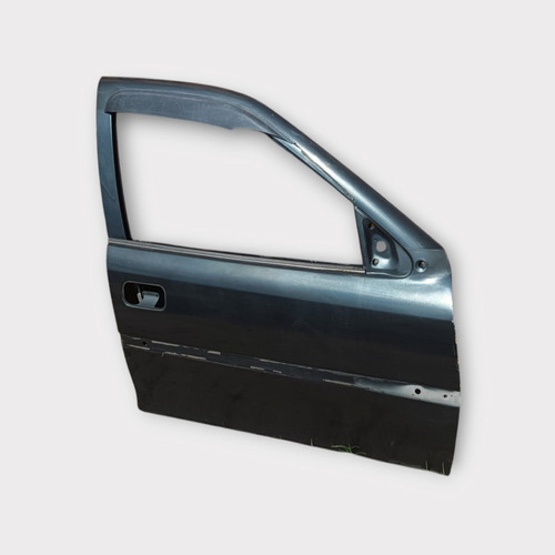 Porta Dianteira Direita Gm Vectra 96 A 2006
