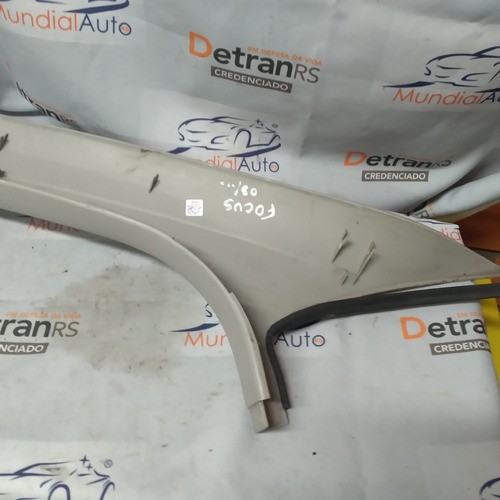 Acabamento Coluna Parabrisa L.d Ford Focus 2003/... 20490