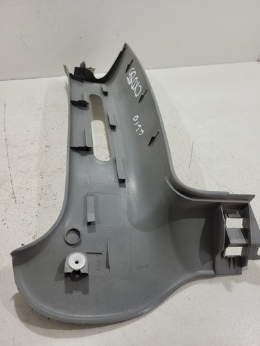 Moldura Coluna Central L.d Renault Clio 02/10 8200257518 (r)