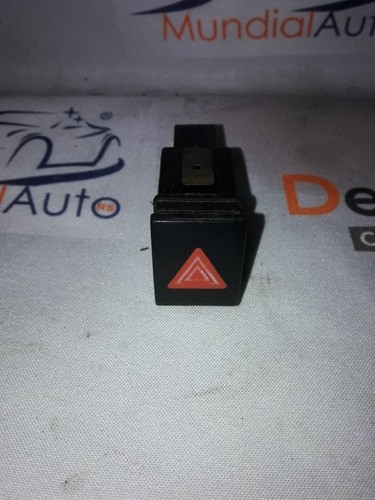 Botão Interruptor Pisca-alerta Polo Hatch 2001/14 0833