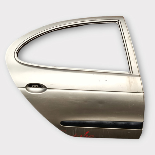 Porta Dianteiro / Esquerdo Renault Megane Hatch 97 1999