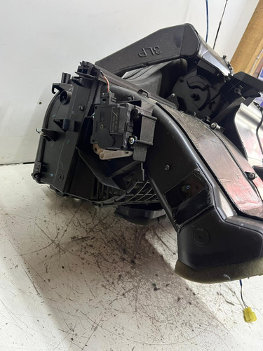 Caixa De Ventilação De Ar Condicionado Toyota Yaris 2019