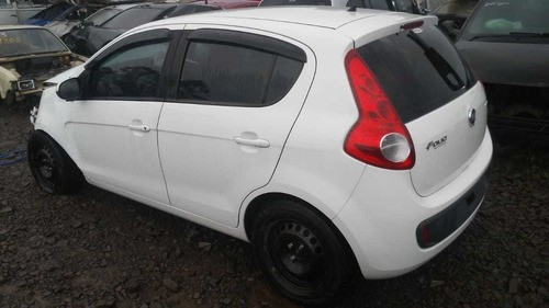 Sucata Fiat Palio 1.0 Attract Flex 2015 Rs Caí Peças