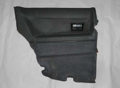 Forro Lateral Traseiro Esquerdo Vw Santana 90/96 2p Detalhe