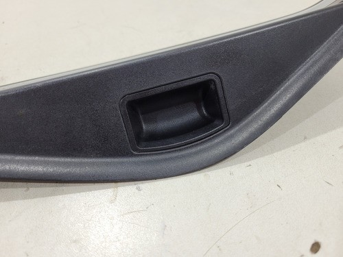 Soleira Traseira Esquerda Bmw 328i 99/05 51478219187 (r)