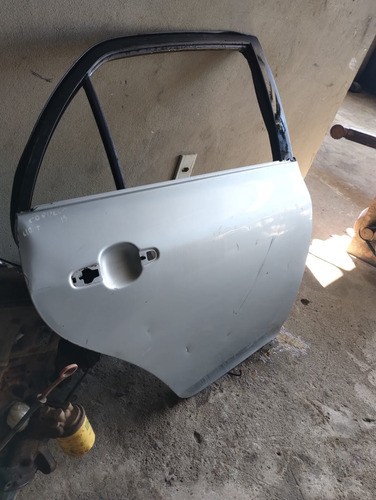 Porta Traseira Ld Toyota Corolla 2013 Só Lata C/det Usado