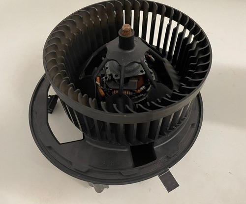 Motor Ventilador Ar Golf Tsi 1.4 2015 - 5q1819021a