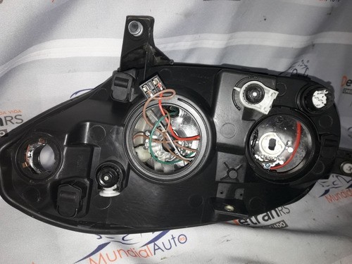 Farol Fiat Novo Palio 2011/ 16 Ld