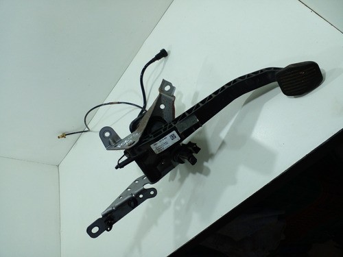 Pedal Embreagem Ford Focus 2011 Com Atuador Am517519aa (m)