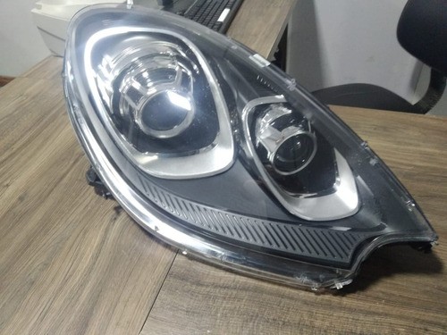 Farol Direito Porsche Macan Turbo 2015/2015