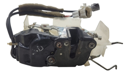 Fechadura Dianteira Direita Toyota Camry/ 1995 (al)