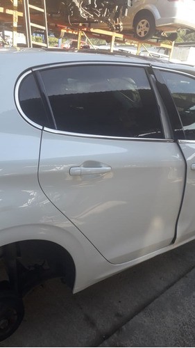 Porta (pelada) Traseira Direita Peugeot 208 2014 