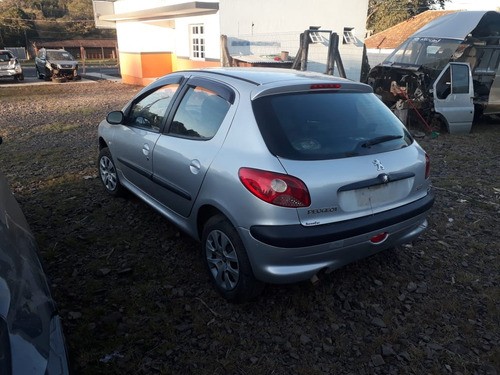 Sucata Peugeot 206 1.4 Gasolina 2000 Rs Caí Peças