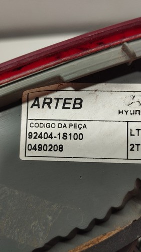 Lanterna Traseira Da Tampa Lado Direito Hb20 924041s100usada