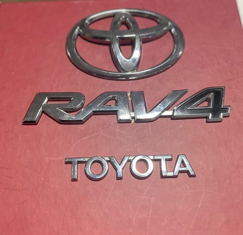 Emblemas Toyota Rav4