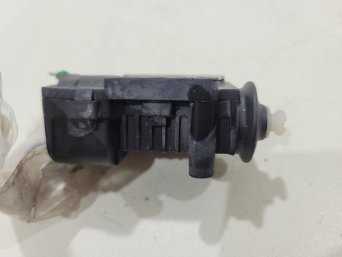 Motor Fechadura Porta Malas Gm Onix 2013/18 53038401 (r)