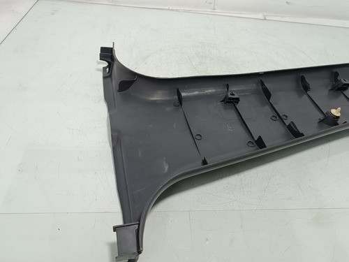 Moldura Coluna Central Lado Direito Hilux Sw4 1996/2004