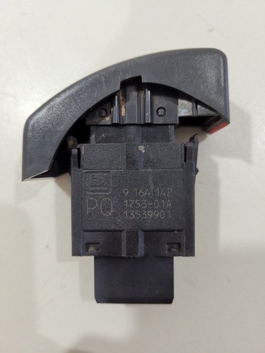 Botão Pisca Alerta Gm Corsa Montana 9164142 (r)