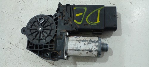 Motor Vidro Elétrico D.e Vw Golf Bora  0130821765 (r)