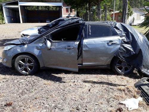 Sucata Ford Focus 1.6 Flex 2014 Rs Caí Peças