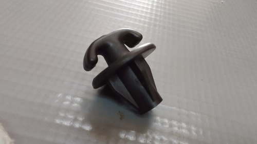 Gancho Traseiro Porta Malas Gm Omega   237800