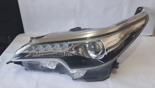 Farol Esquerdo Com Led Toyota Hilux Sw4 2016 A 2020 Detalhe