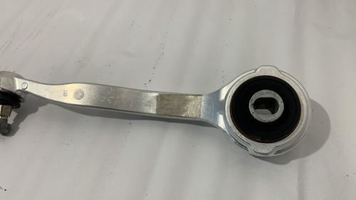 Braço Superior Supensão Dianteira Direita C180k 00/06 Usado