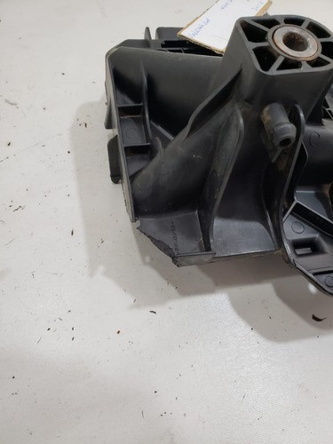 Suporte Da Bateria Volkswagen Nova Saveiro 2019 ( Detalhe )