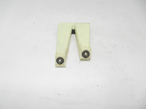 Guia Vidro Porta Traseira Esquerda Peugeot 307 2002 A 2012 